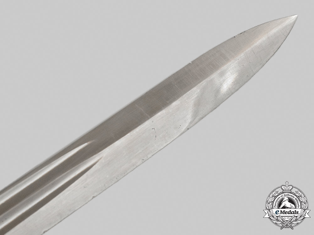 poland,_second_republic._an_army_officer’s_sabre_008_m21_mnc9298-copy