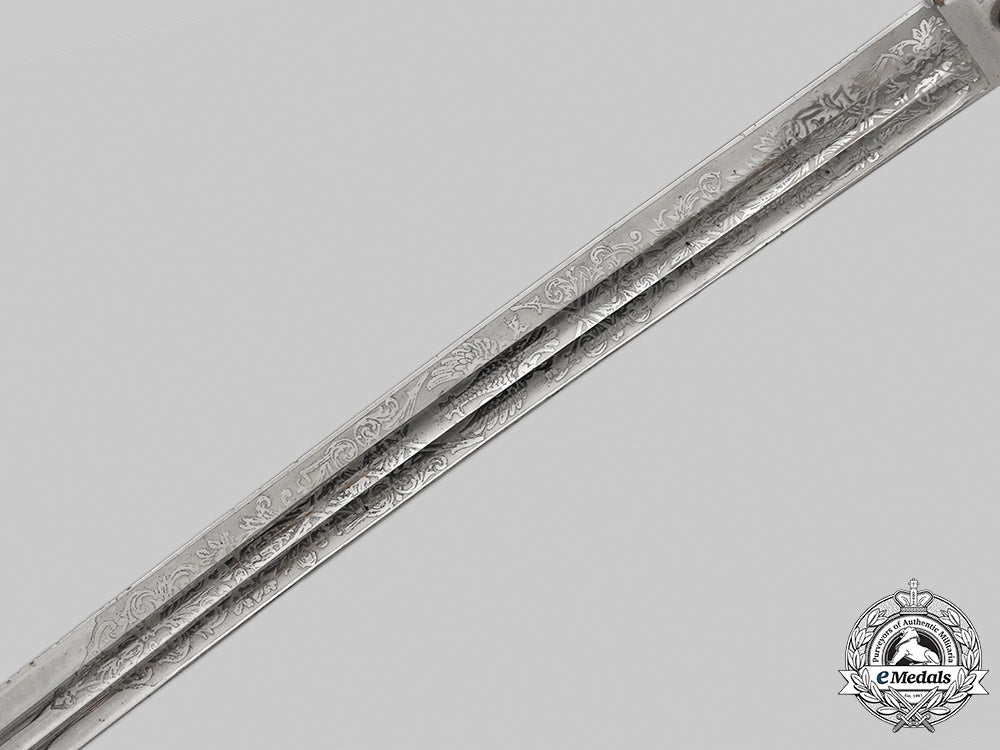 poland,_second_republic._an_army_officer’s_sabre_010_m21_mnc9302-copy