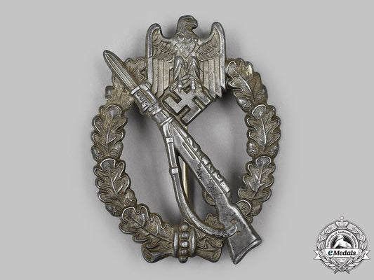 germany,_wehrmacht._an_infantry_assault_badge,_silver_grade_030_m21_mnc9856
