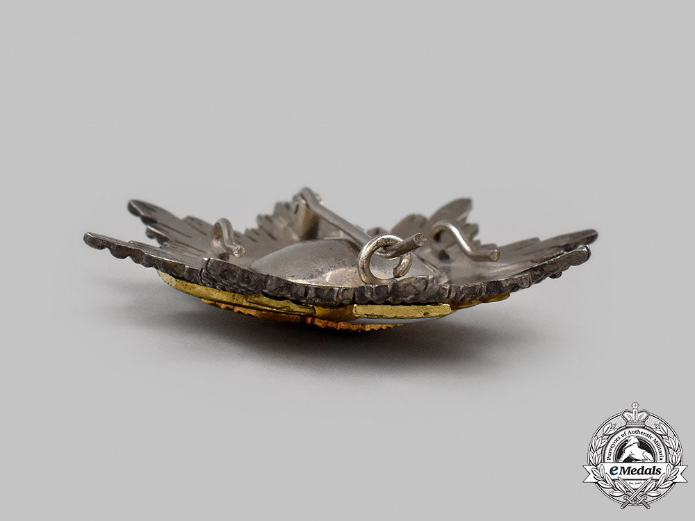 spain,_fascist_state._an_order_of_aeronautical_merit_with_white_distinction,_breast_star(1945-1975)_039_m21_mnc9794