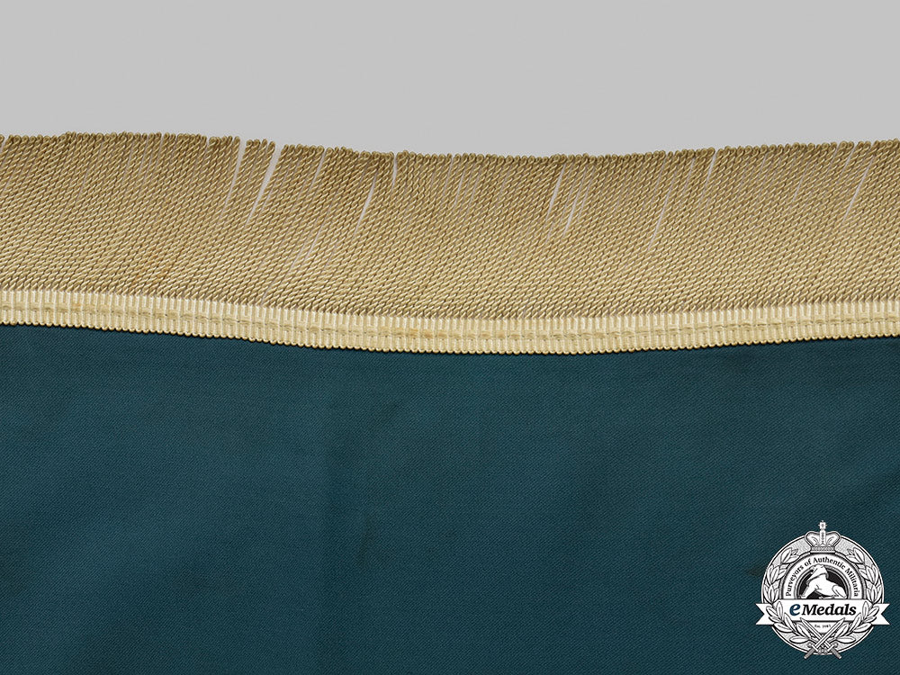 united_states._a5_th_special_forces_group_flag_sent_to_vietnam_and_later_given_to‘_colonel’_martha_raye_in1971_09_m21_mnc1435