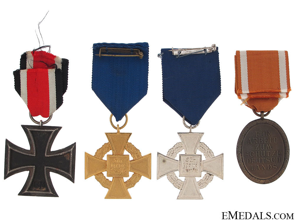four_german_awards_101.jpg50e48f0928fb1