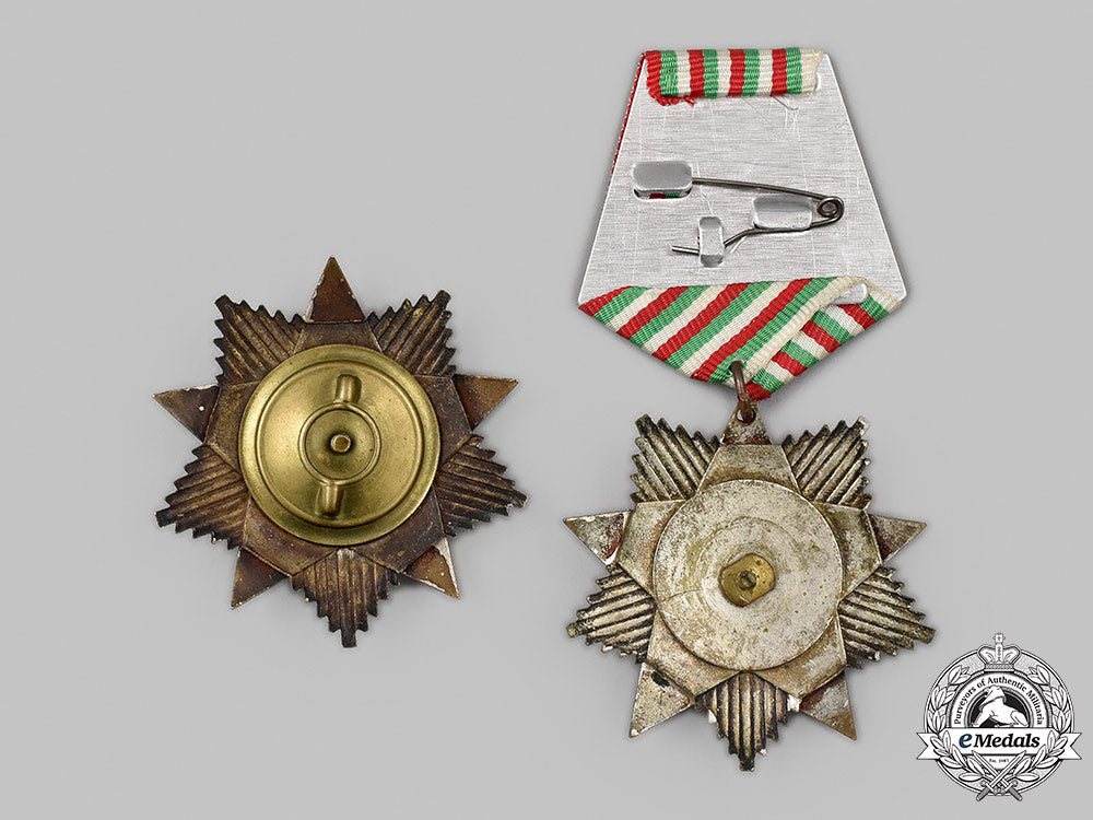 bulgaria,_people’s_republic._a_pair_of_orders_of_people’s_freedom,_medal_and_breast_star_versions_109_m21_mnc9564_1