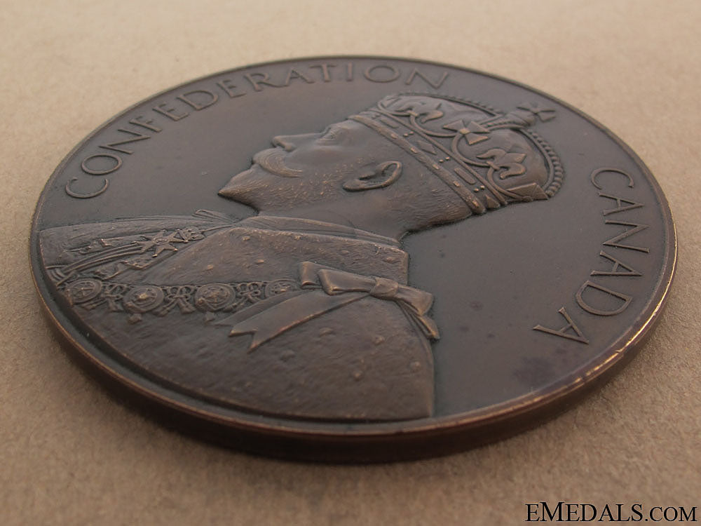 60_th_anniversary_of_confederation_commemorative_table_medal_10.jpg5109767f5c0fd