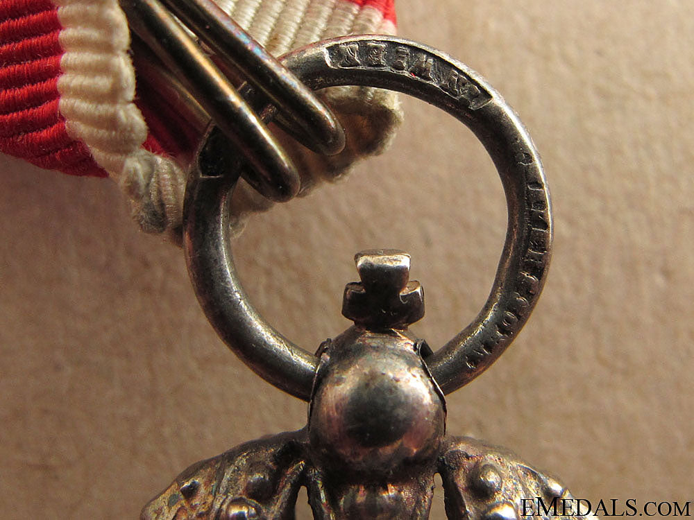 silver_cross_of_merit_with_crown_10.jpg514b5e8a3553f