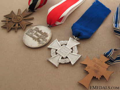 four_german_medals_12.jpg5118f80bd4e47