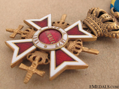 order_of_the_romanian_crown_with_swords_13.jpg51fc03e367bac
