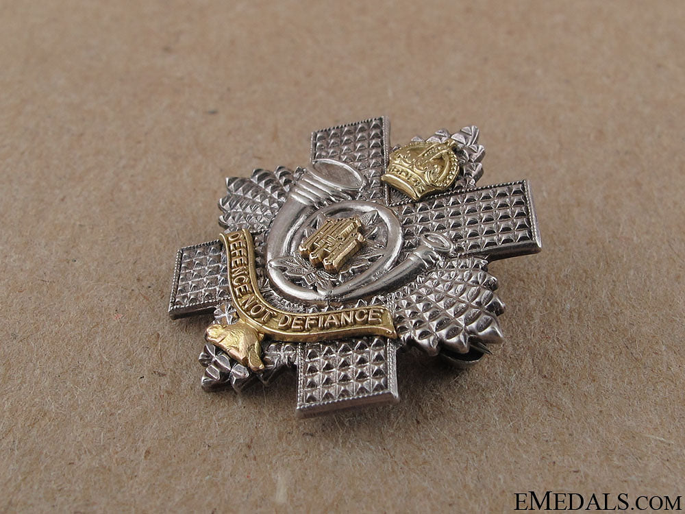 wwi_highland_light_infantry_of_canada_pin_13.jpg522f1c425725e