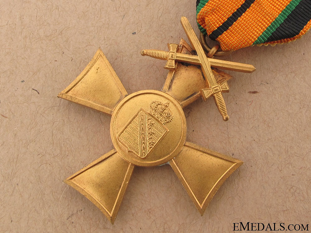 saxon_wwi_veteran’s_cross_w/_swords_14.jpg5076c61d2203f