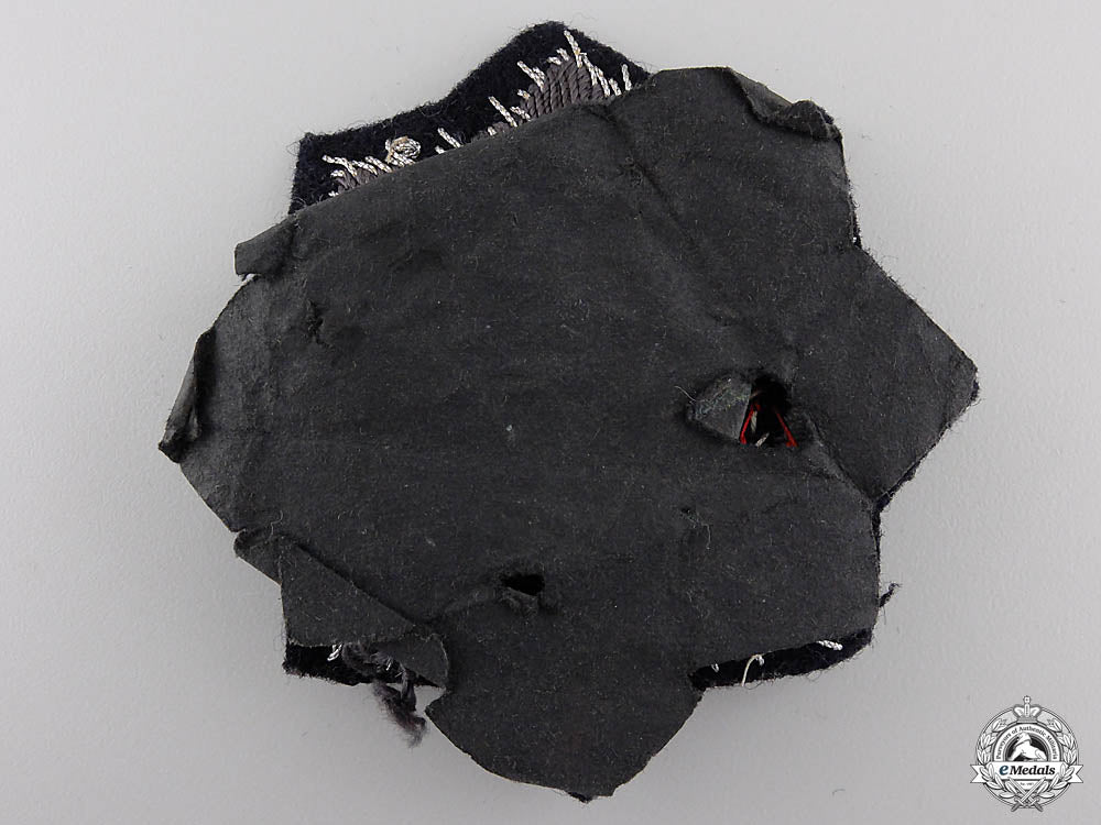 a_kriegsmarine_german_cross_in_gold,_cloth_version_14.jpg553bb25698295