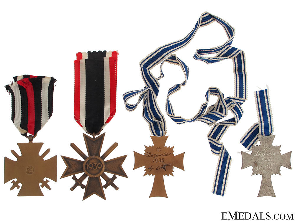four_german_wwii_medals_17.jpg5123eddf3875c