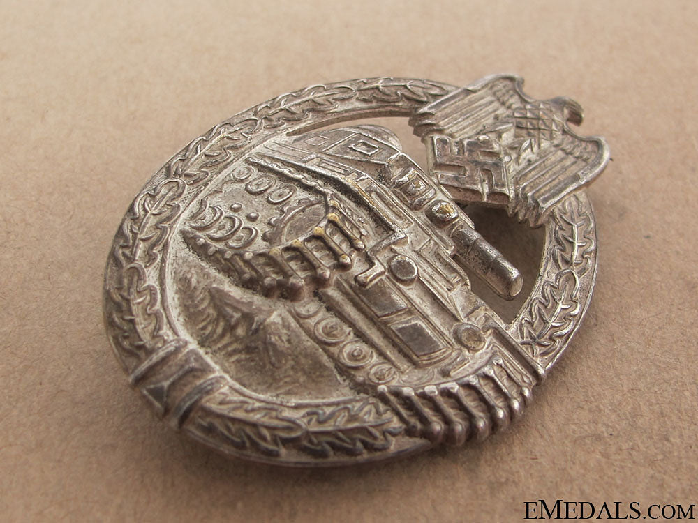 tank_badge„¢¤_silver_grade_17.jpg510a8fbb6f8c3