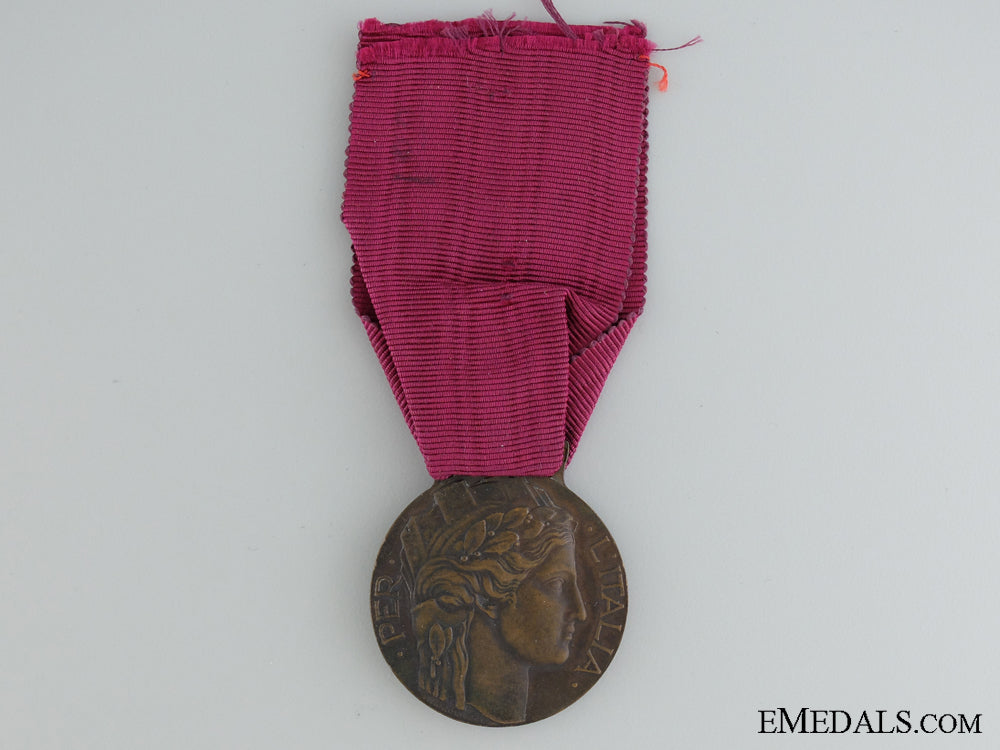 1915-1918_italian-_austrian_war_volunteer_war_medal_1915_1918_italia_538f8477cefcf