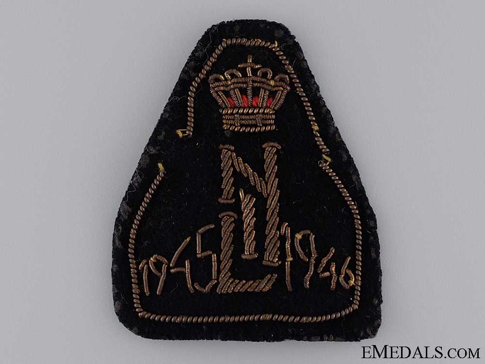 1945-1946_royal_netherlands_east_indies_army(_knil)_war_volunteer_badge_1945_1946_royal__53e50eb370ac0
