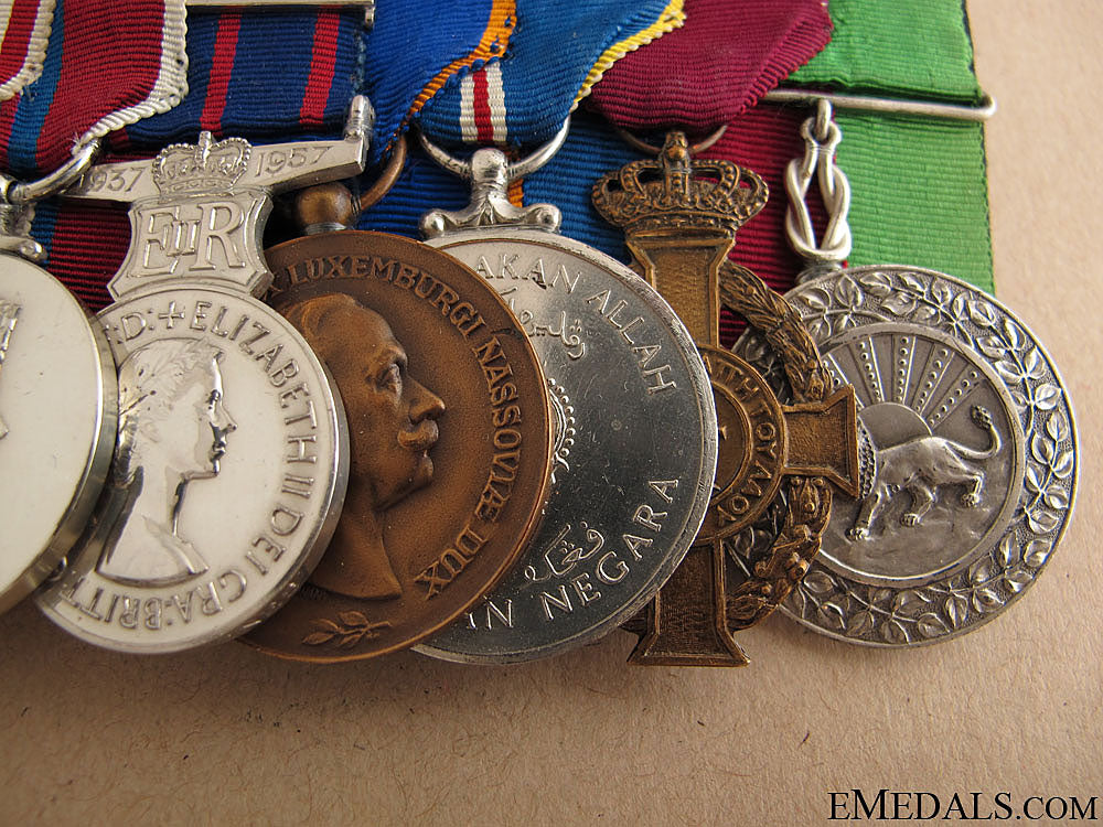a_royal_family_service_medal_group_19.jpg5176ce5a8caa5