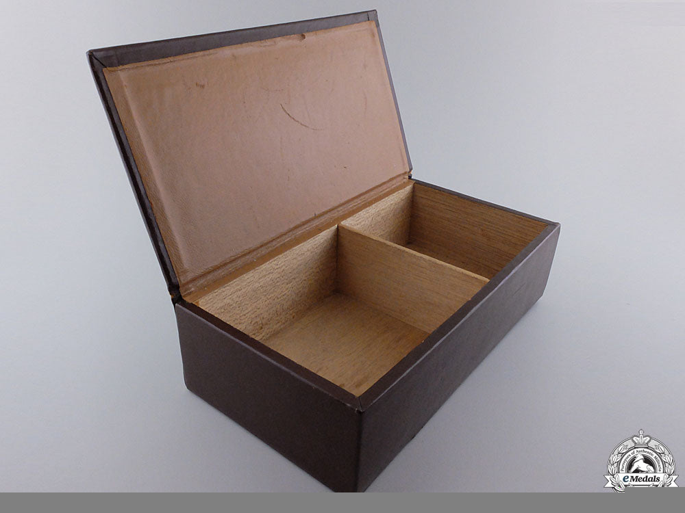 a1939_ah50_th_birthday_box_19.jpg5597fd6513002