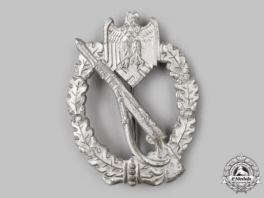 germany,_wehrmacht._an_infantry_assault_badge,_silver_grade_19_m21_mnc1460