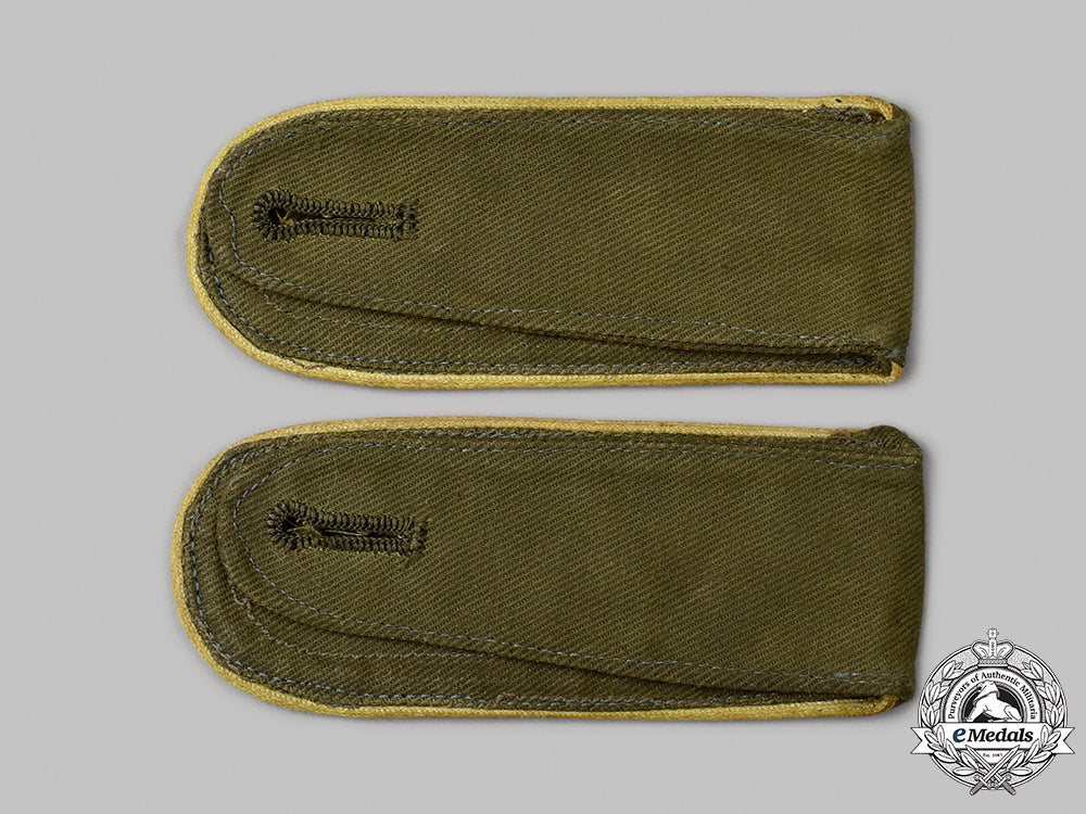 germany,_heer._a_set_of_tropical_signals_unteroffizier_shoulder_straps_19_m21_mnc1997