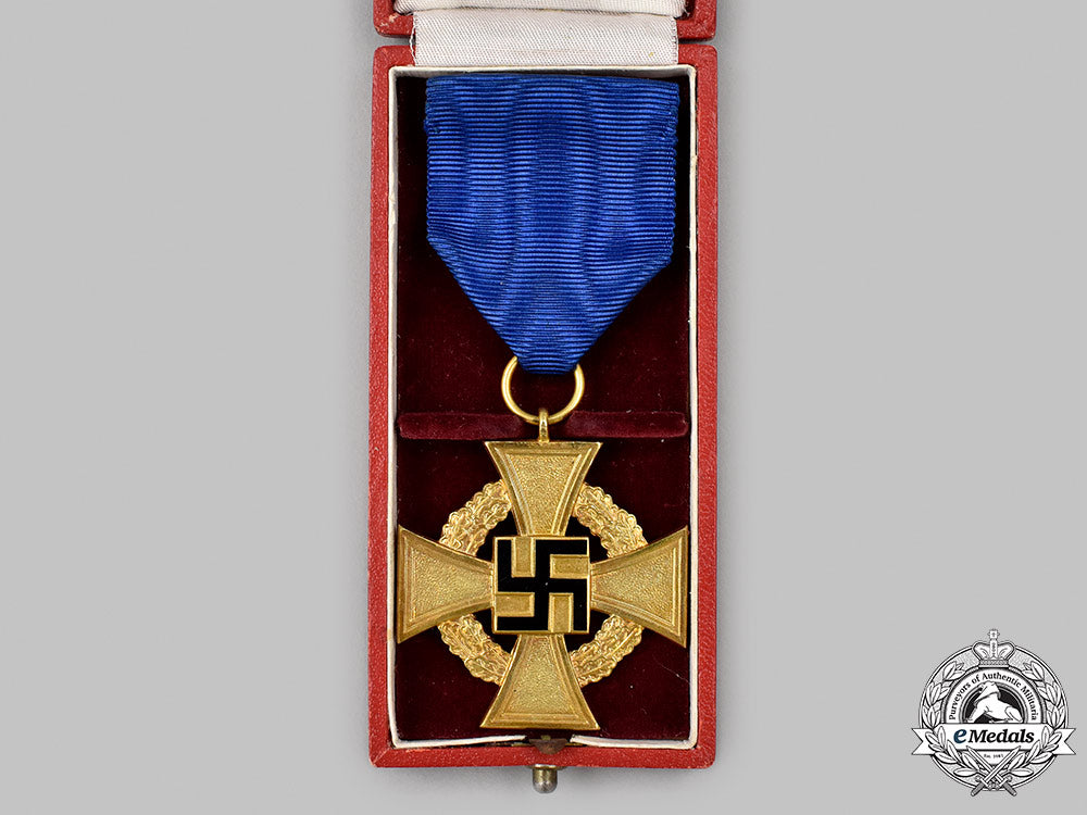 germany,_third_reich._a_pair_of_civil_service_long_service_decorations_19_m21_mnc2663