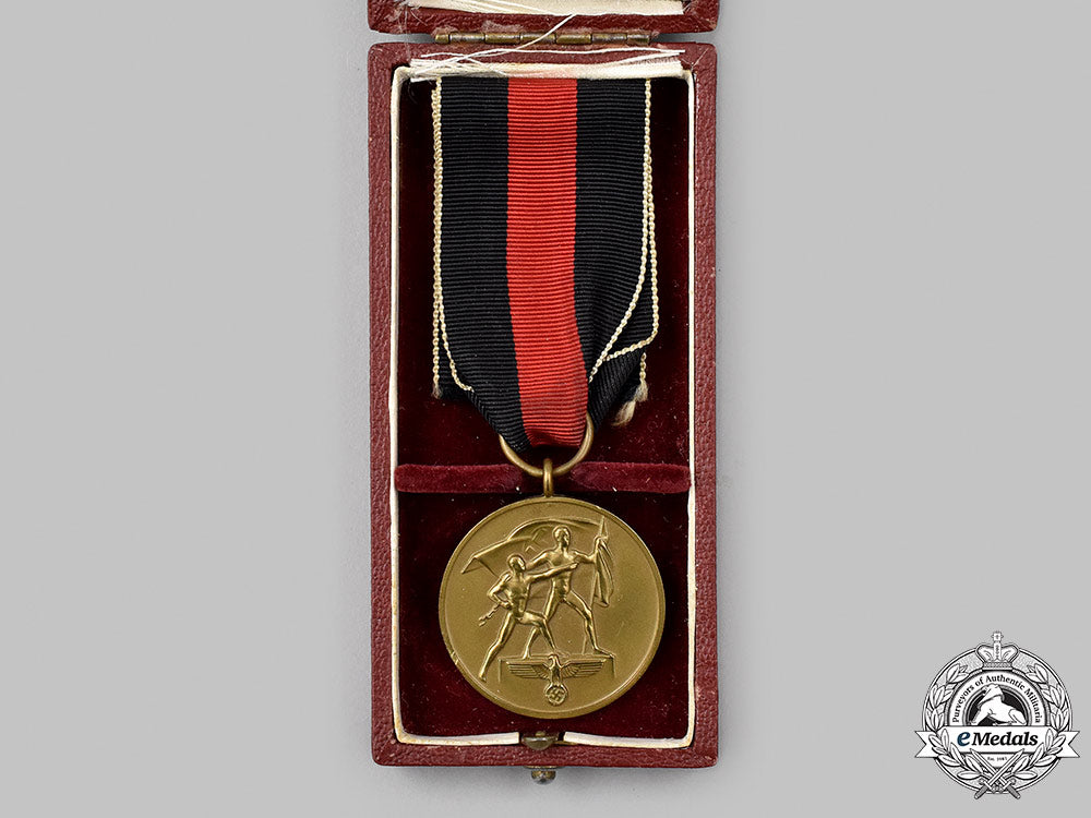 germany,_third_reich._a_sudetenland_medal,_with_case_19_m21_mnc2866