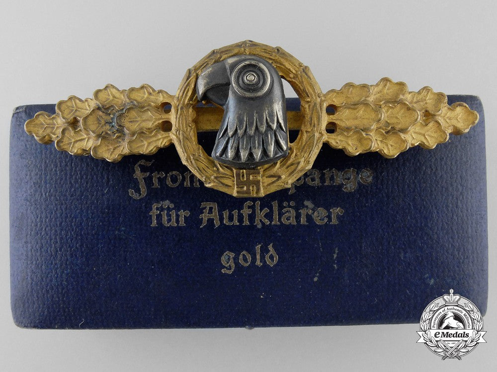 a_gold_grade_reconnaissance_clasp_with_case_to_luftwaffe_oberleutnant_karl_schuh_1_11_1