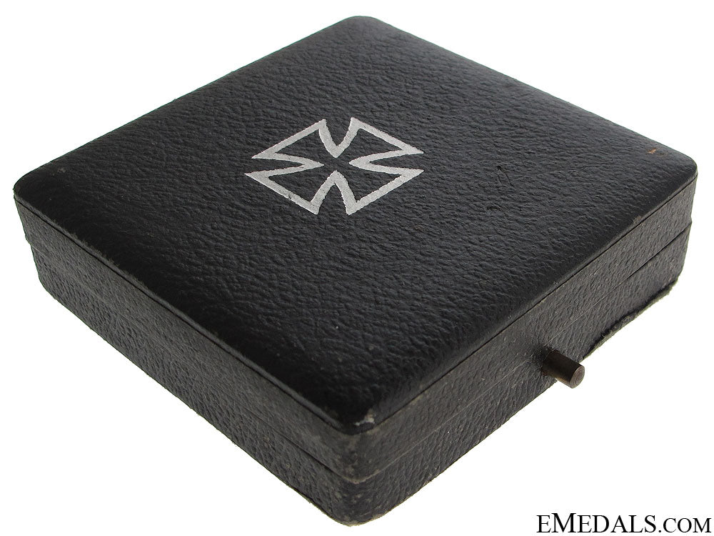 iron_cross_first_class1939-_mint_21.jpg5197c0d7367bb