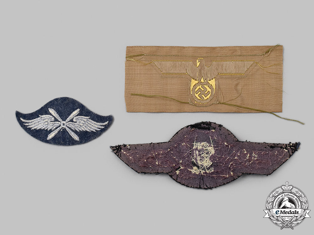 germany,_wehrmacht._a_lot_of_uniform_insignia_22_m21_mnc0661_1