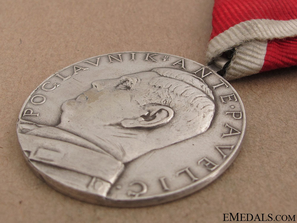 a_large_bravery_medal_first_class1941-45_235.jpg51e6f2cc4cb6d