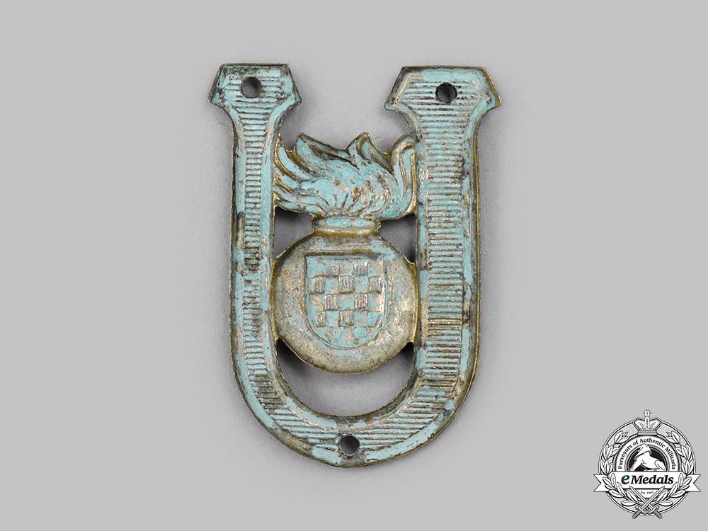 tia,_independent_state._an_enamelled_croatian_ustasha_badge_24_m21_mnc1056