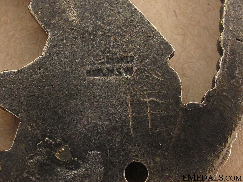 luftwaffe_flak_badge_by_juncker_25.jpg51e1671391a4d