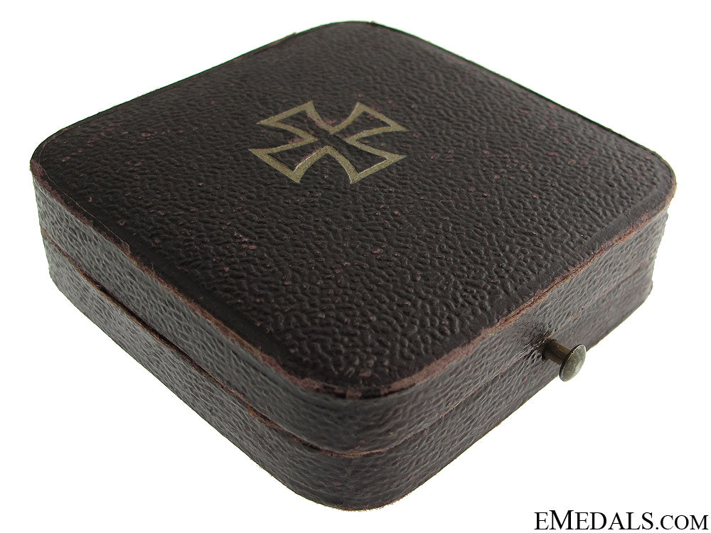 a_complete_iron_cross1_st_class1914_25.jpg51813c0357023