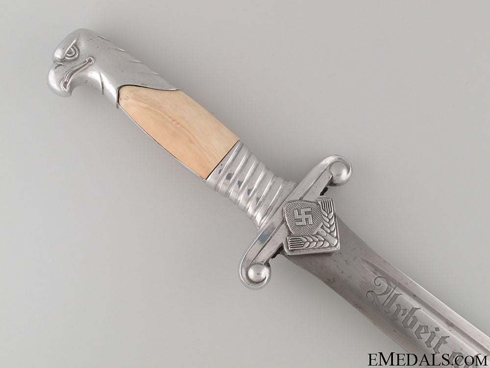 a_fine_rad_leader_dagger_by_e.f.horster_26.jpg524434004bf3e