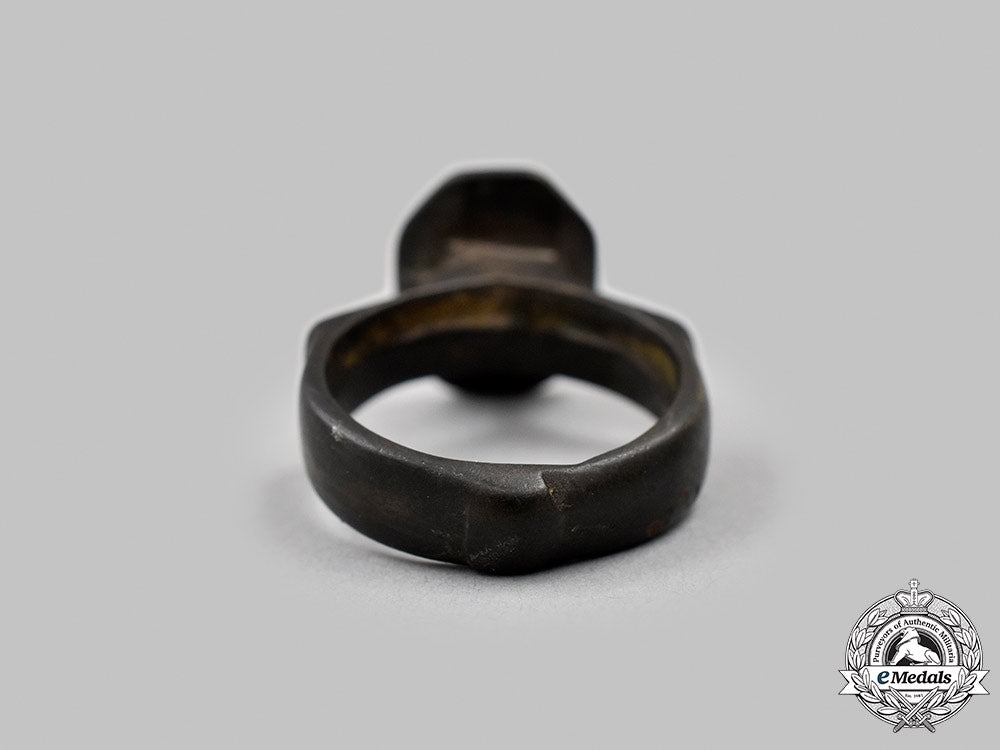 international._a12_th-14_th_century_bronze_ring_26_m21_mnc4688_1