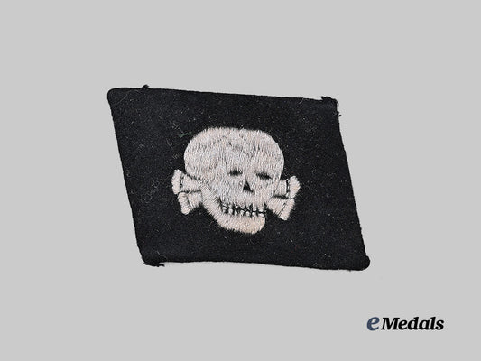 germany,_s_s._a3rd_s_s_panzer_division_totenkopf_collar_tab,_late-_war_variant_e_medals__g62952_2