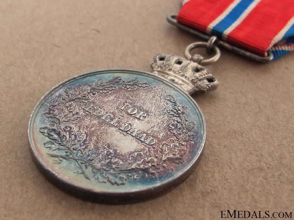 medal_for_heroic_deeds_30.jpg510bcdc85f142