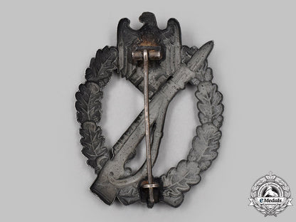 germany,_wehrmacht._an_infantry_assault_badge,_silver_grade_355_m21_mnc0476