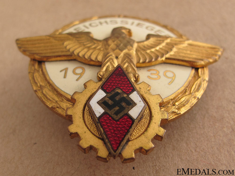 victors_badge-_national_trade_competition_35.jpg51894082e4788