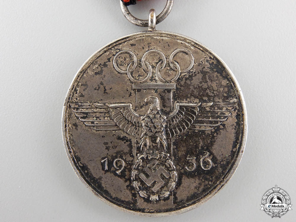 a1936_berlin_summer_olympic_games_medal_with_case_37.jpg55bd032f5bdef