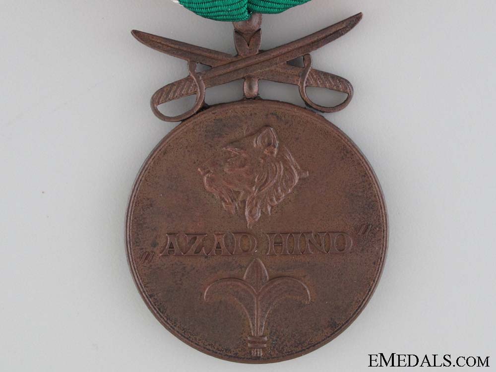 azad_hind;3_rd_class_with_swords1942-1945_with_packetof_issue_3.jpg52ff985c3e13f
