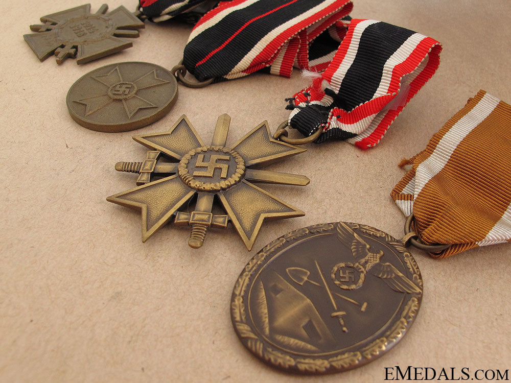 four_german_medals&_awards_3.jpg51a7b1bb13cee