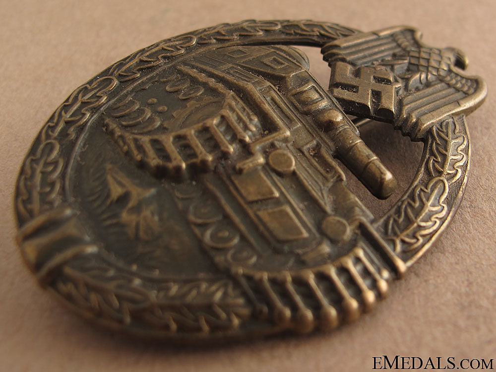 tank_assault_badge–_bronze_3.jpg51798631ea3c1