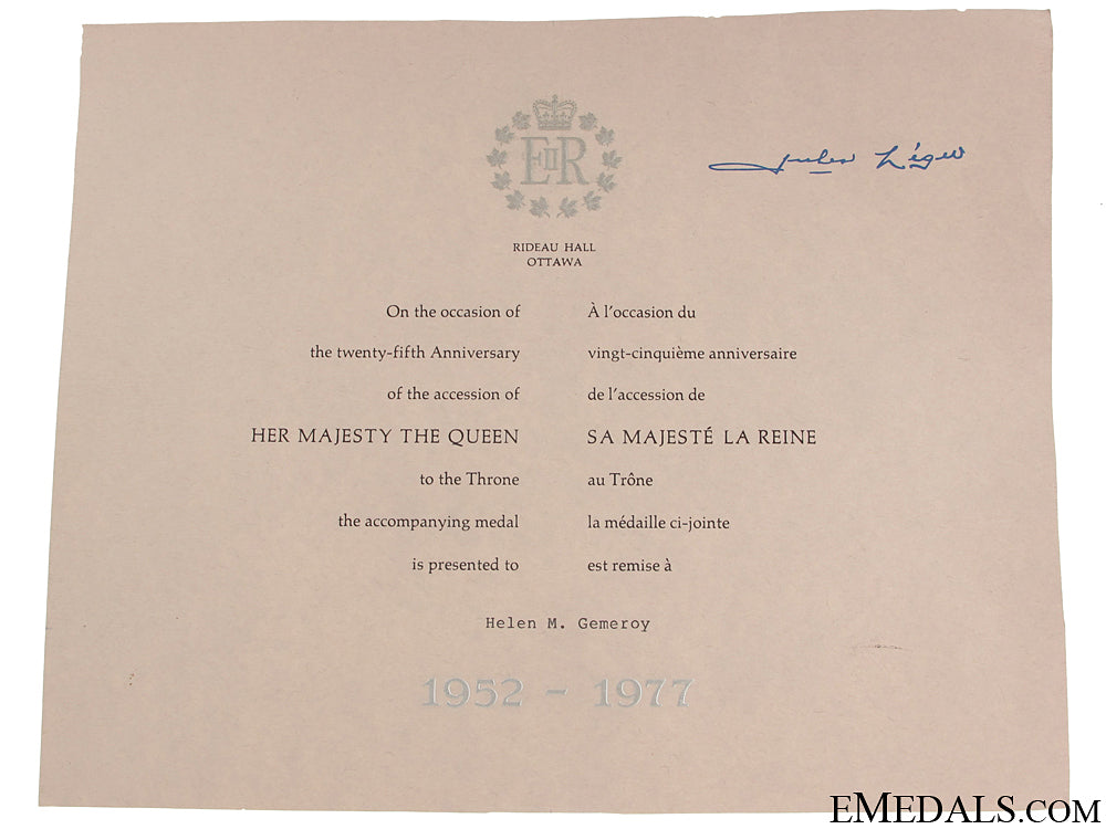 queen_elizabeth_ii's_silver_jubilee_medal_with_document_41.jpg50b37d124ea0c