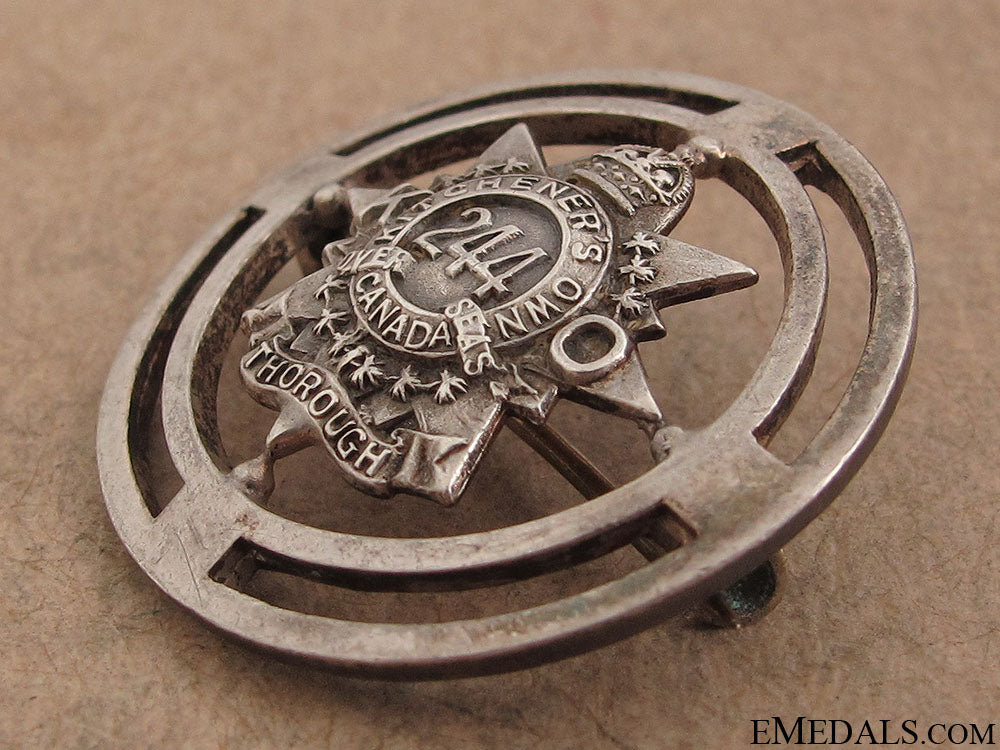 wwi244_th_kitchener's_own_pin_cef_44.jpg51cb341fe640e