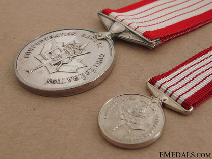 the_canadian_centennial_medal1967_48.jpg51d45b215f9bc