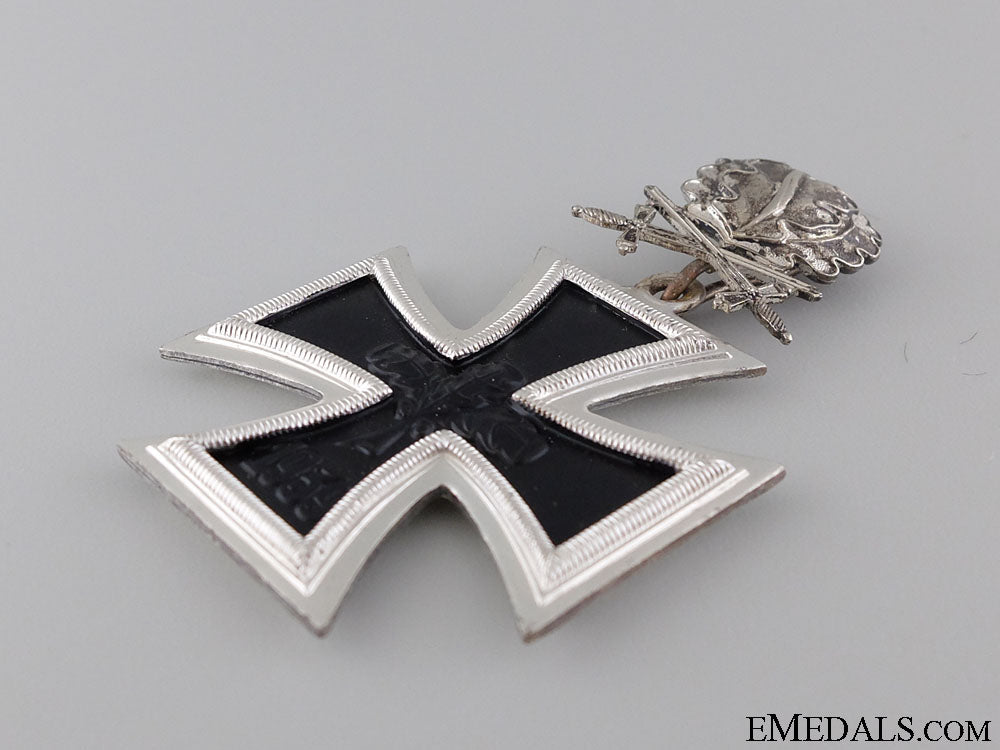 a_federal_republic_knight's_cross_of_the_iron_cross;1957_issue_4.jpg543d418bb25ca