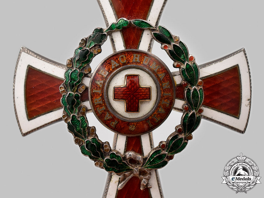 austria,_empire._an_honour_decoration_of_the_red_cross,_officer's_cross_with_war_decoration_55_m21_mnc6330