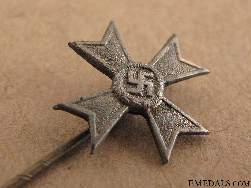 gab&_war_merit_cross_pins_57.jpg5197b38b20f3e