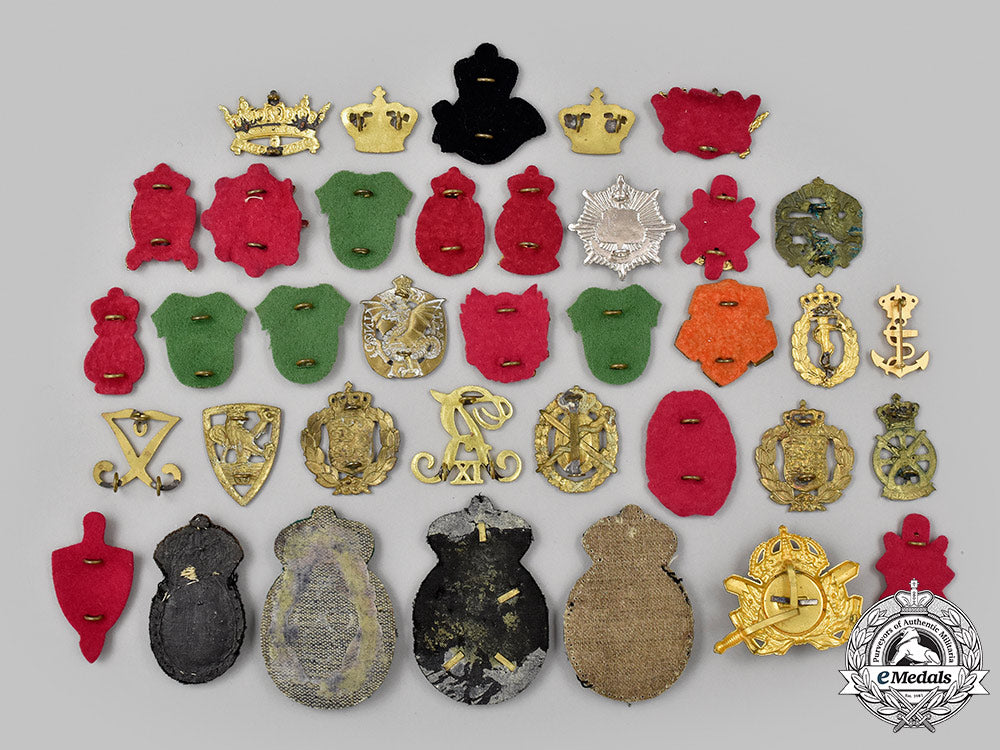 denmark,_kingdom;_sweden,_kingdom._a_lot_of_thirty-_seven_army,_navy_and_police_badges_59_m21_mnc2083_1_1