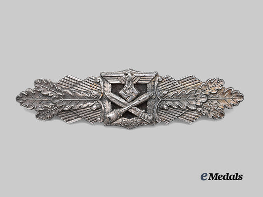 germany,_wehrmacht._a_close_combat_clasp,_silver_grade,_late-_war_example_by_steinhauer&_lück_e_medals__g62916_2
