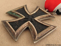 Iron Cross Second Class 1939 - Marked 27